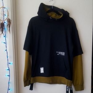 GurunVani Contrast Pullover Hoodie